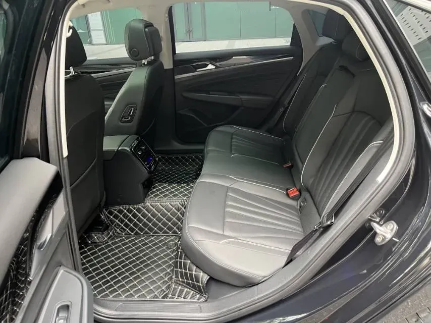 2024 Volkswagen Passat 2.0T 220HP L4 7DCT,autocango,china used car exporter,china ev exporter,chinese used car exporter,chinese used ev exporter