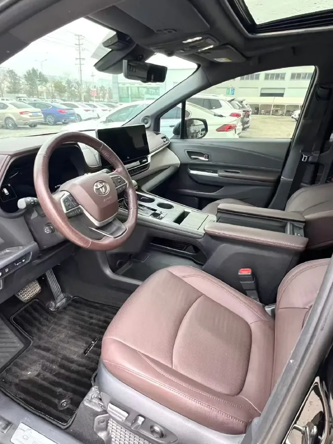 2023 Toyota Granvia 2.5L 189HP L4 E-CVT Hybrid,autocango,china used car exporter,china ev exporter,chinese used car exporter,chinese used ev exporter