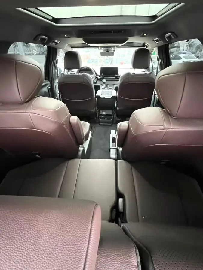 2023 Toyota Granvia 2.5L 189HP L4 E-CVT Hybrid,autocango,china used car exporter,china ev exporter,chinese used car exporter,chinese used ev exporter