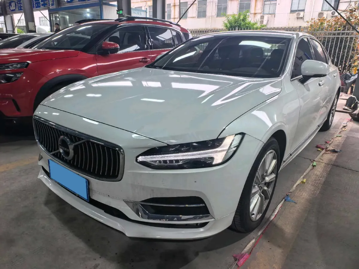 2020 Volvo S90 2.0T 250HP L4 8AT,autocango,china used car exporter,china ev exporter,chinese used car exporter,chinese used ev exporter