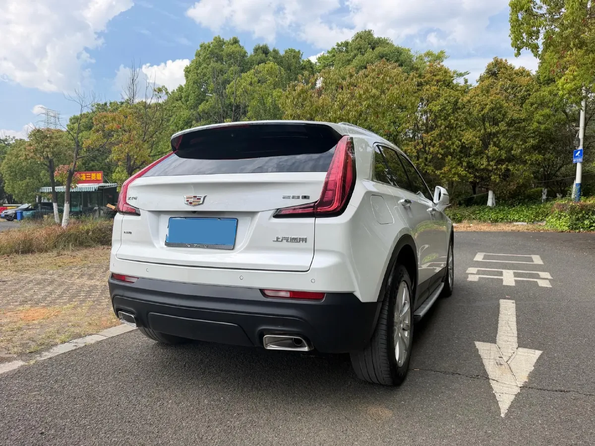 2020 Cadillac XT4 2.0T 241HP L4 9AT,autocango,china used car exporter,china ev exporter,chinese used car exporter,chinese used ev exporter