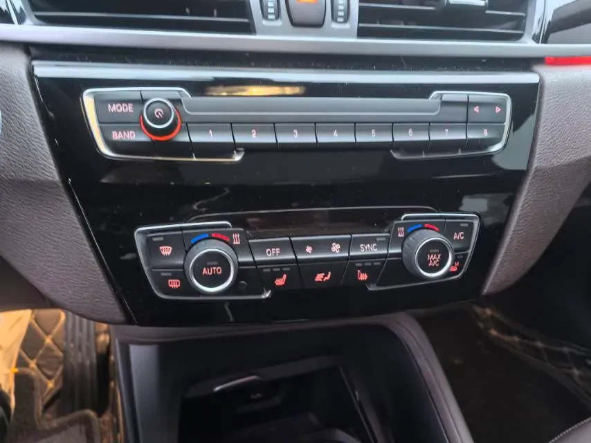 2021 BMW X1 2.0T 192HP L4 7DCT,autocango,china used car exporter,china ev exporter,chinese used car exporter,chinese used ev exporter