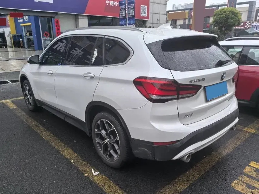 2021 BMW X1 2.0T 192HP L4 7DCT,autocango,china used car exporter,china ev exporter,chinese used car exporter,chinese used ev exporter