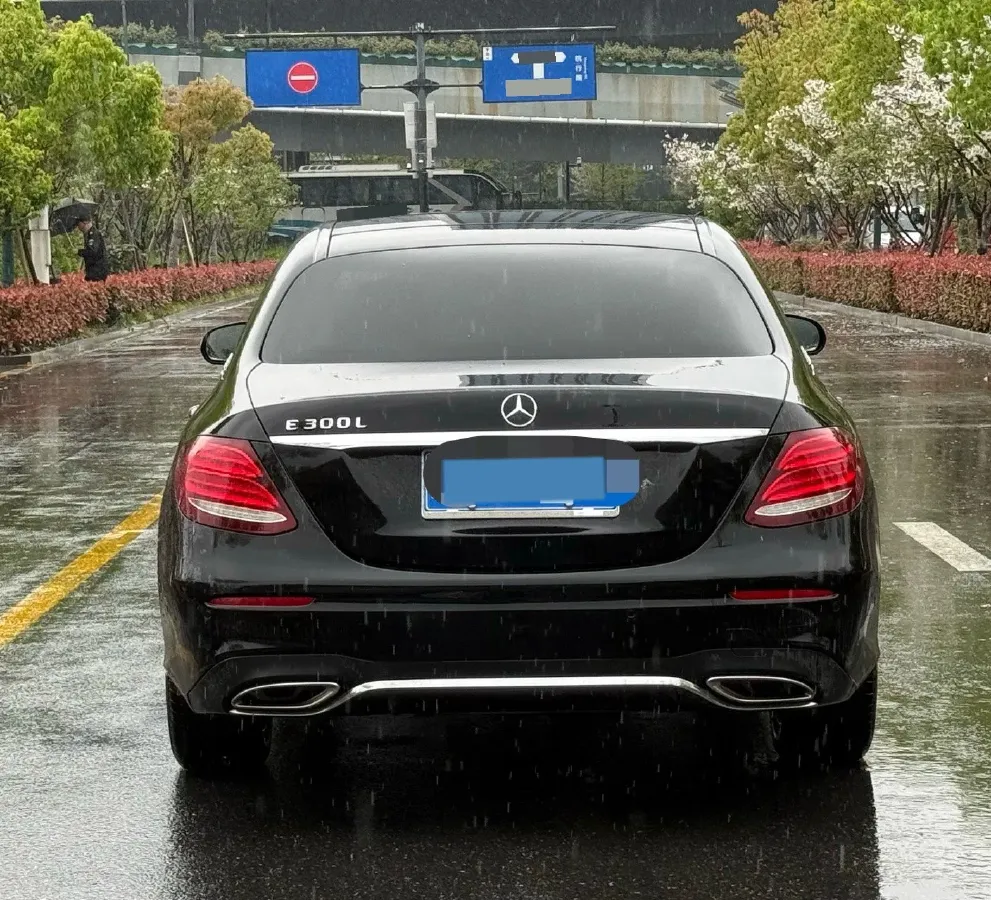 2020 Mercedes-Benz E Class 1.5T 184HP L4 9AT,autocango,china used car exporter,china ev exporter,chinese used car exporter,chinese used ev exporter