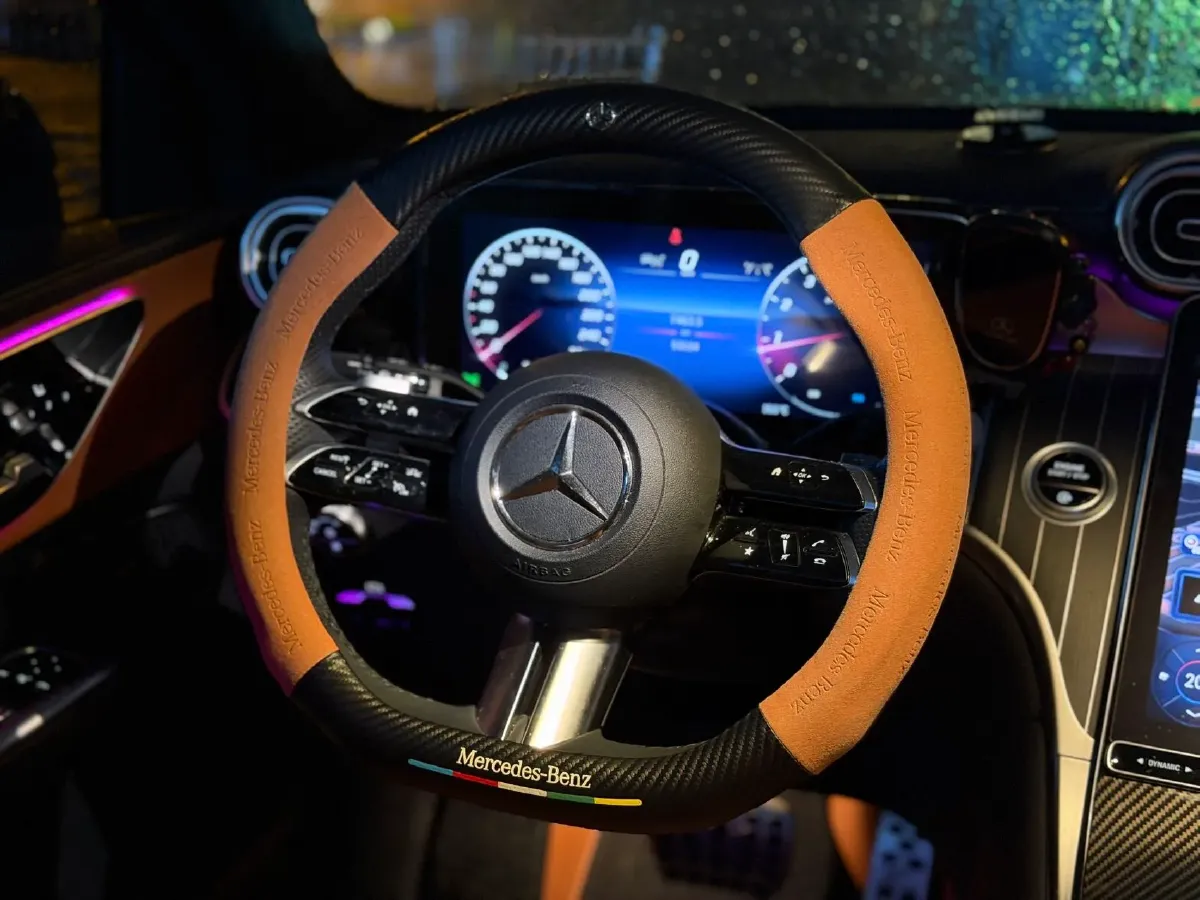 2024 Mercedes-Benz GLC Class 2.0T 258HP L4 9AT,autocango,china used car exporter,china ev exporter,chinese used car exporter,chinese used ev exporter