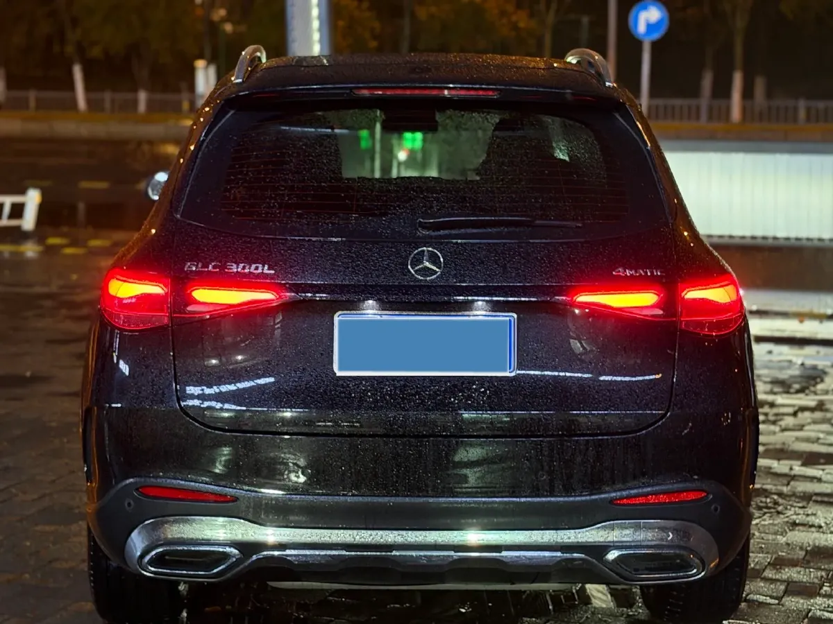 2024 Mercedes-Benz GLC Class 2.0T 258HP L4 9AT,autocango,china used car exporter,china ev exporter,chinese used car exporter,chinese used ev exporter