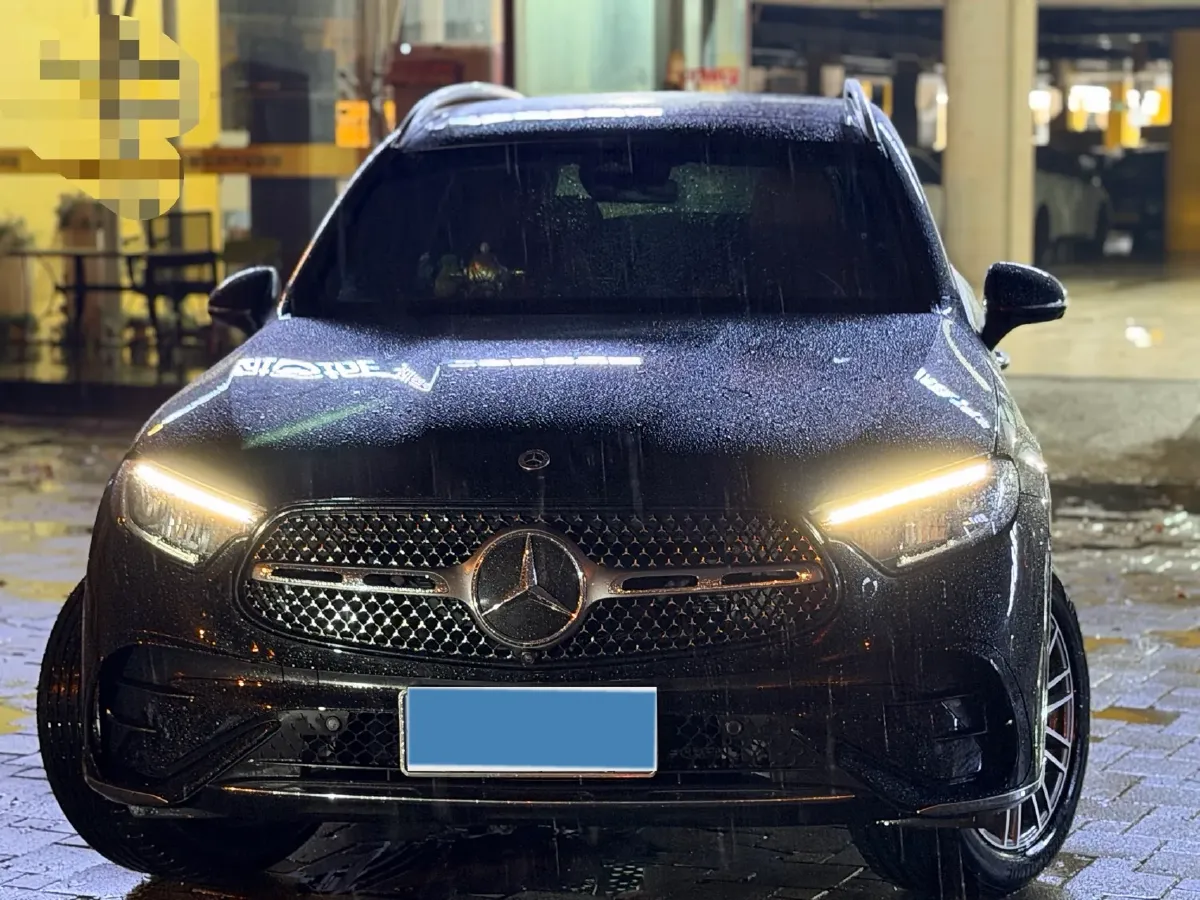 2024 Mercedes-Benz GLC Class 2.0T 258HP L4 9AT,autocango,china used car exporter,china ev exporter,chinese used car exporter,chinese used ev exporter