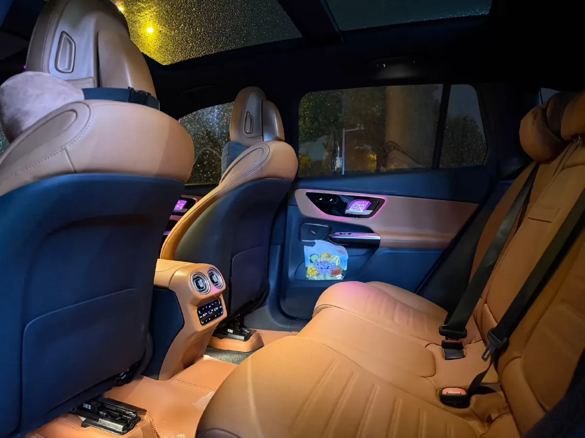 2024 Mercedes-Benz GLC Class 2.0T 258HP L4 9AT,autocango,china used car exporter,china ev exporter,chinese used car exporter,chinese used ev exporter