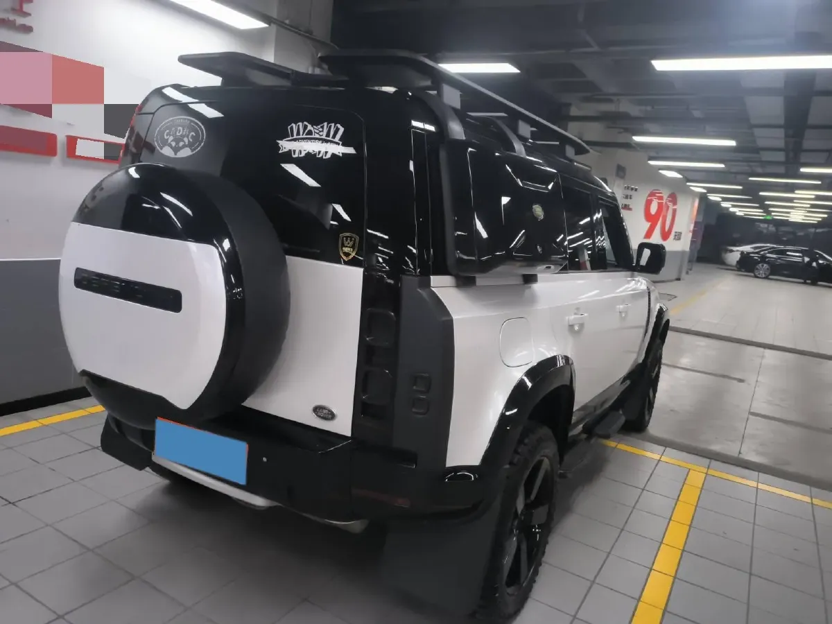 2023 Land Rover Defender 3.0T 400HP L6 8AT,autocango,china used car exporter,china ev exporter,chinese used car exporter,chinese used ev exporter