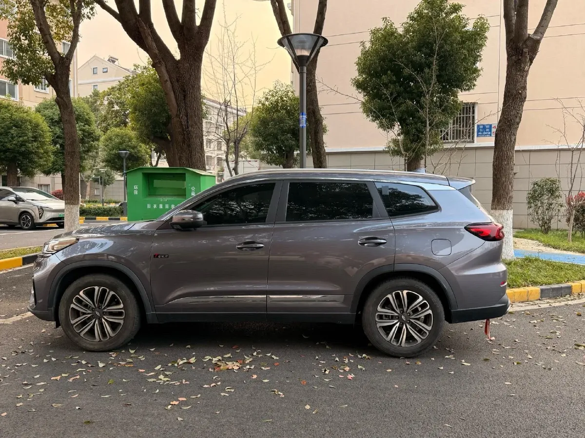 2021 Chery Tiggo 8 2.0T 254HP L4 7DCT,autocango,china used car exporter,china ev exporter,chinese used car exporter,chinese used ev exporter