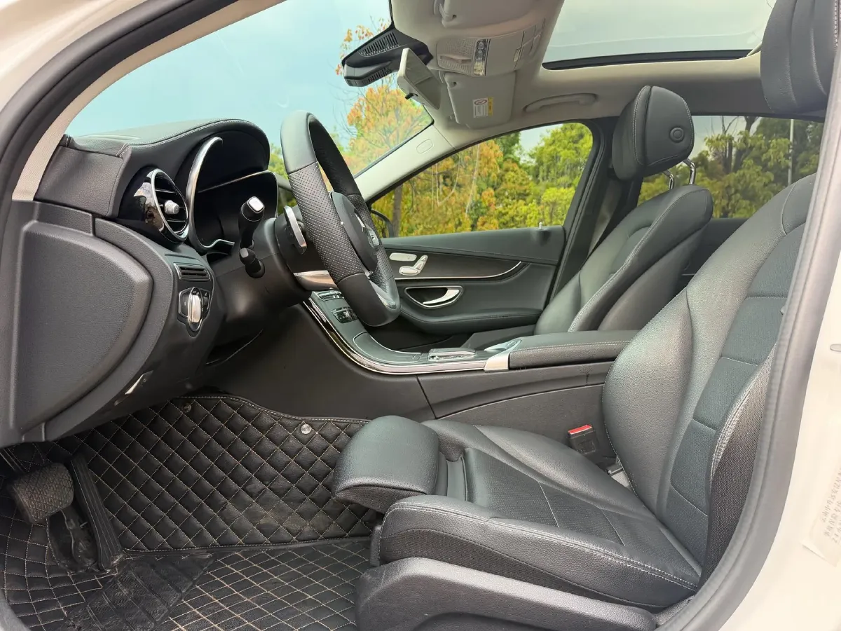 2020 Mercedes-Benz C Class 1.5T 184HP L4 9AT,autocango,china used car exporter,china ev exporter,chinese used car exporter,chinese used ev exporter