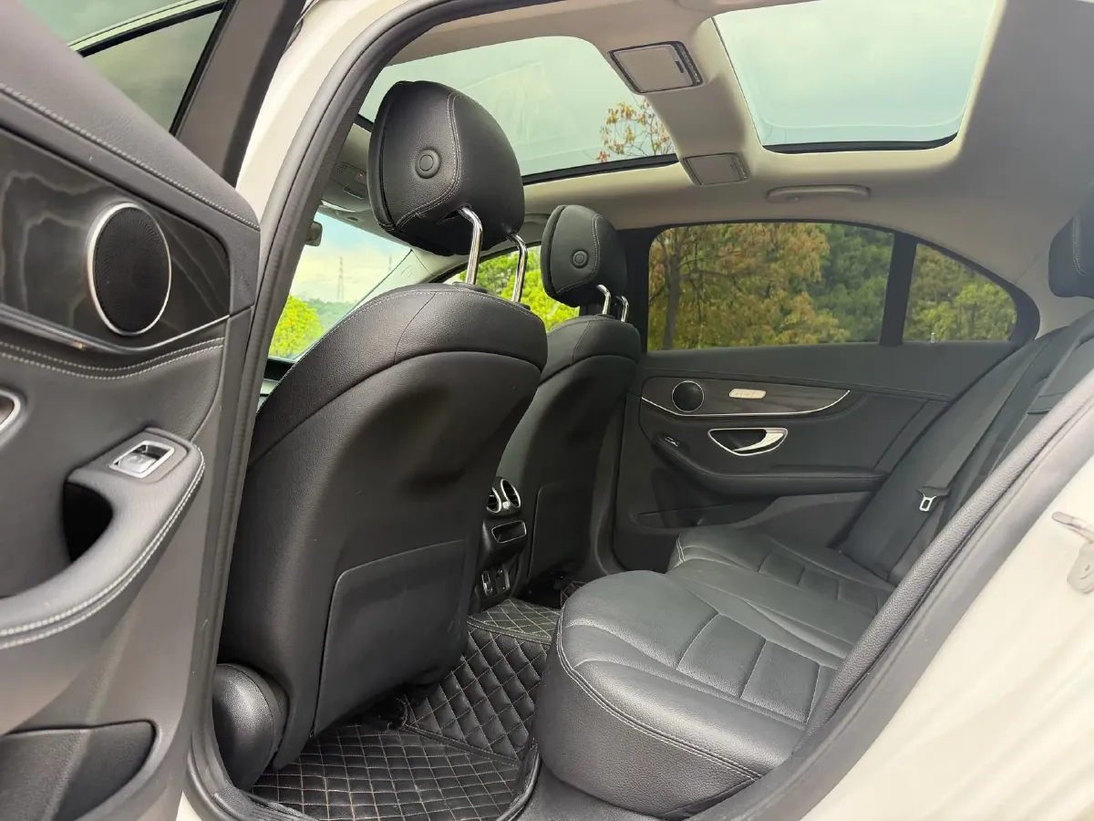 2020 Mercedes-Benz C Class 1.5T 184HP L4 9AT,autocango,china used car exporter,china ev exporter,chinese used car exporter,chinese used ev exporter