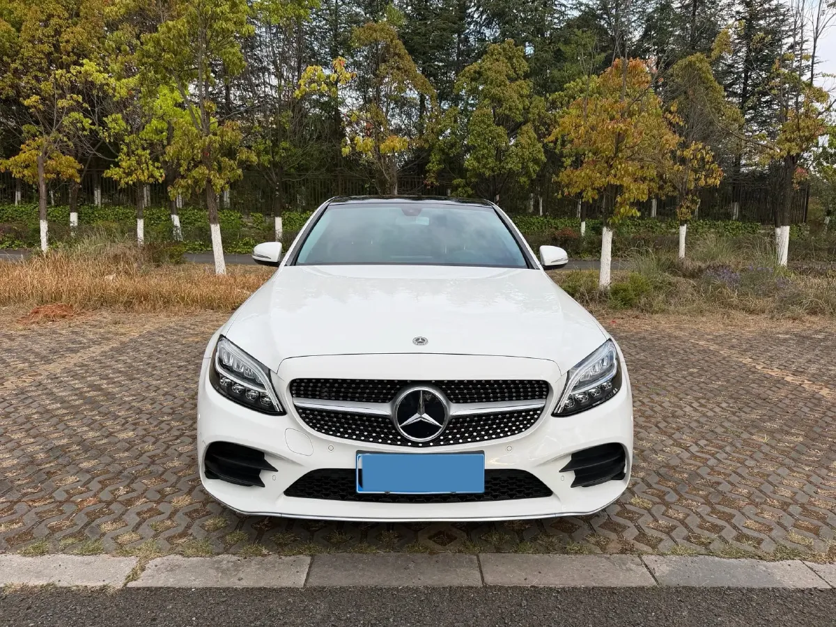 2020 Mercedes-Benz C Class 1.5T 184HP L4 9AT,autocango,china used car exporter,china ev exporter,chinese used car exporter,chinese used ev exporter