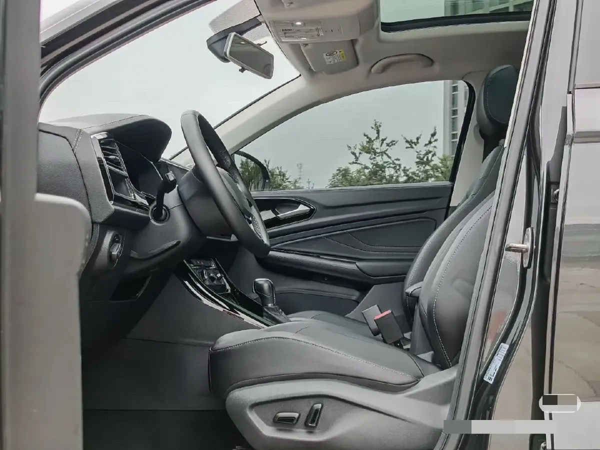 2022 Jetta VS7 1.4T 150HP L4 6AT,autocango,china used car exporter,china ev exporter,chinese used car exporter,chinese used ev exporter