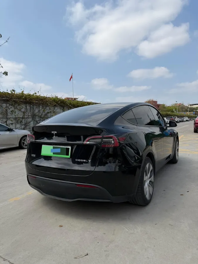 2022 Tesla Model Y BEV 60KWH,autocango,china used car exporter,china ev exporter,chinese used car exporter,chinese used ev exporter
