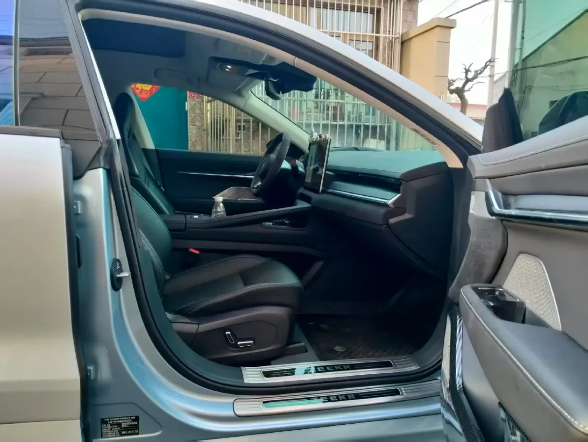 2022 Zeekr 001 BEV 100KWH,autocango,china used car exporter,china ev exporter,chinese used car exporter,chinese used ev exporter