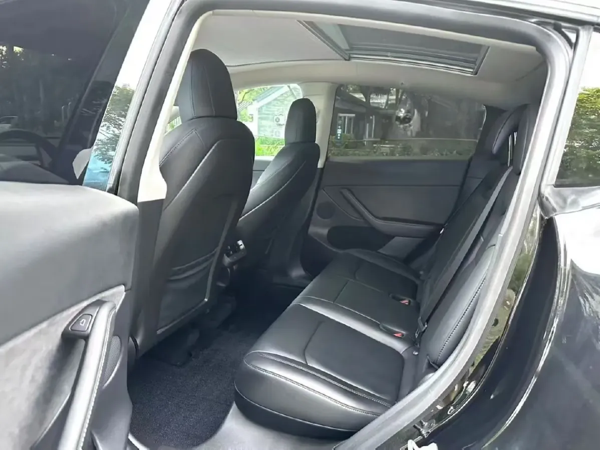 2022 Tesla Model Y BEV 60KWH,autocango,china used car exporter,china ev exporter,chinese used car exporter,chinese used ev exporter