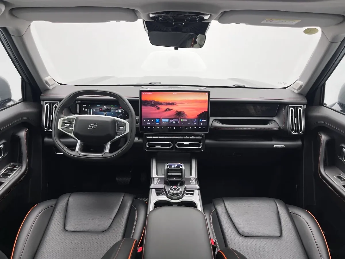 2025 MAXUS XinTu V70 2.0T 150HP L4 9AT,autocango,china used car exporter,china ev exporter,chinese used car exporter,chinese used ev exporter