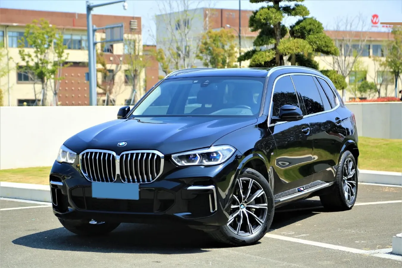 2022 BMW X5 2.0T 245HP L4 8AT,autocango,china used car exporter,china ev exporter,chinese used car exporter,chinese used ev exporter