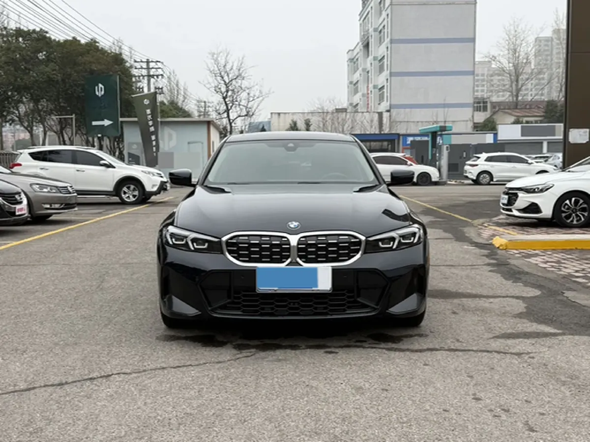 2024 BMW 3 Series 2.0T 184HP L4 8AT,autocango,china used car exporter,china ev exporter,chinese used car exporter,chinese used ev exporter