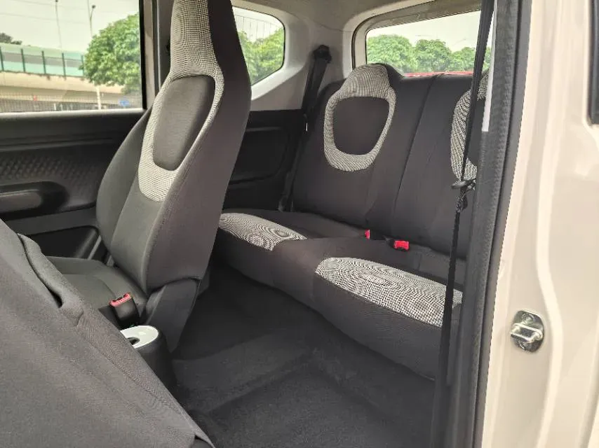 2024 WuLing HongGuang MINI EV BEV 17.3KWH,autocango,china used car exporter,china ev exporter,chinese used car exporter,chinese used ev exporter