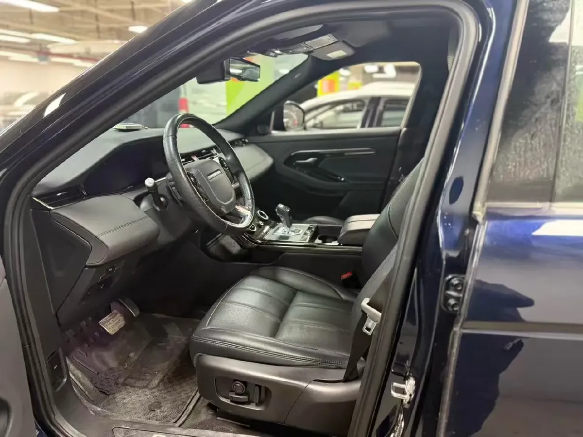 2020 Land Rover Range Rover Evoque 2.0T 249HP L4 9AT,autocango,china used car exporter,china ev exporter,chinese used car exporter,chinese used ev exporter