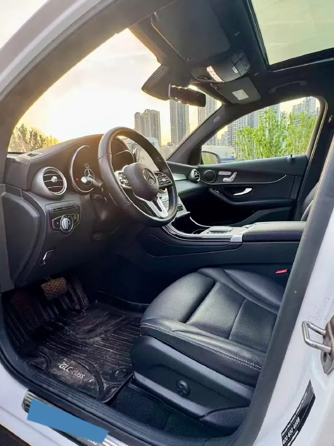 2021 Mercedes-Benz GLC Coupe 2.0T 258HP L4 9AT,autocango,china used car exporter,china ev exporter,chinese used car exporter,chinese used ev exporter