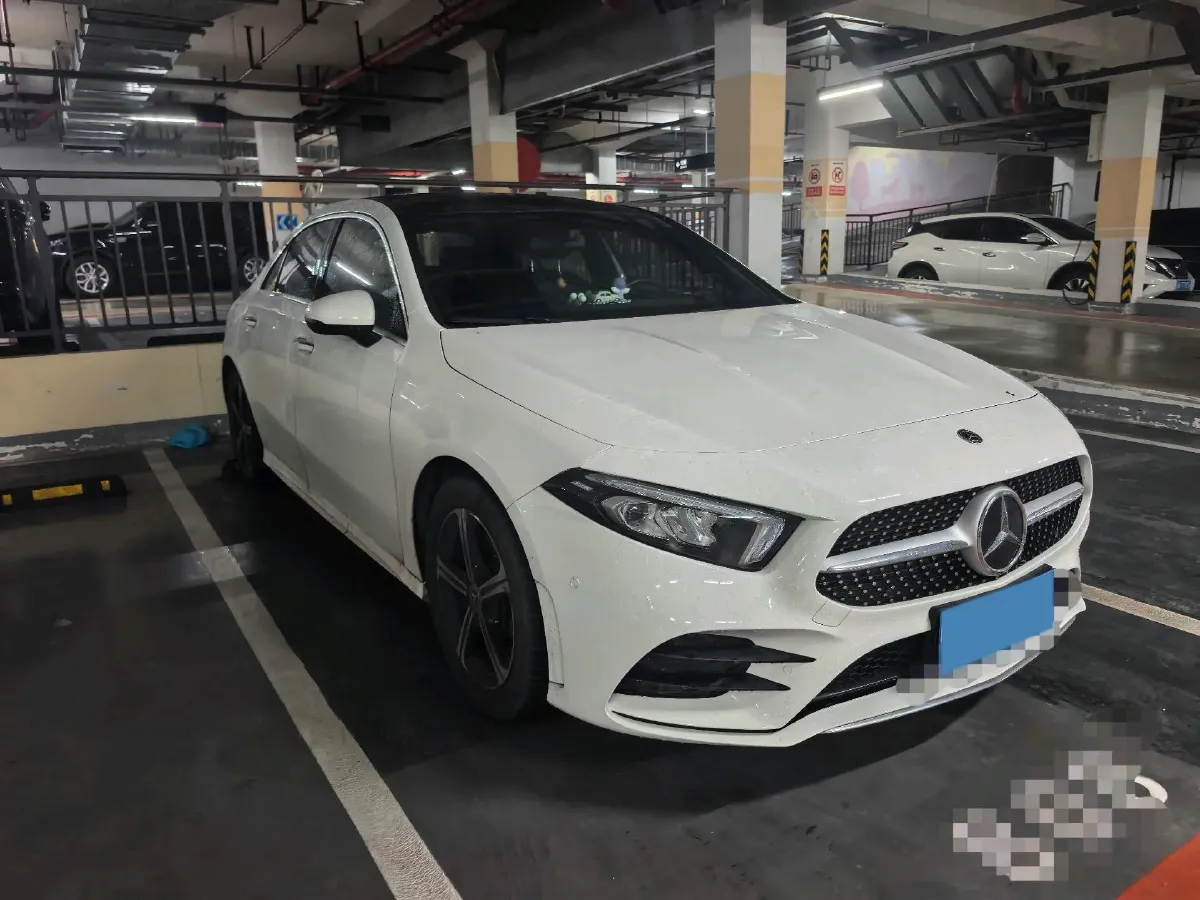 2022 Mercedes-Benz A Class 1.3T 163HP L4 7DCT,autocango,china used car exporter,china ev exporter,chinese used car exporter,chinese used ev exporter