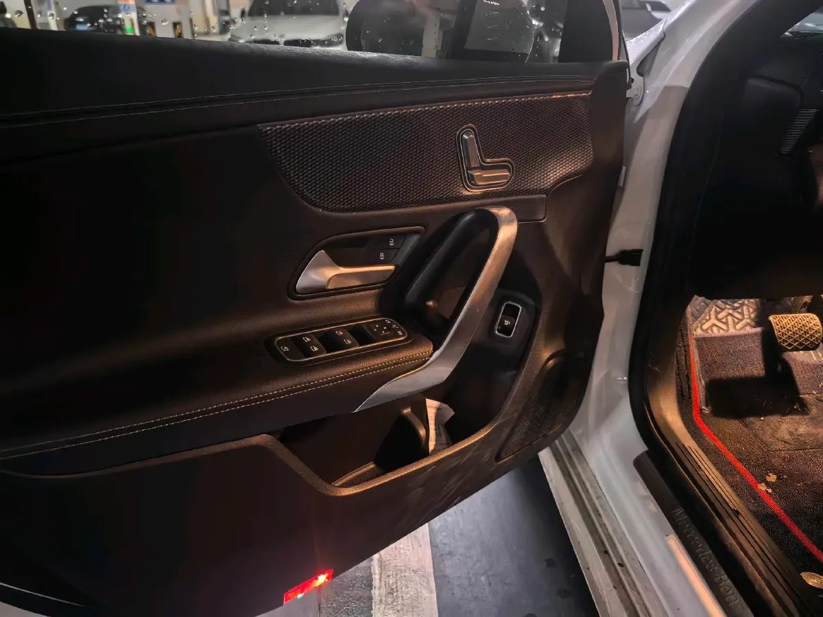 2022 Mercedes-Benz A Class 1.3T 163HP L4 7DCT,autocango,china used car exporter,china ev exporter,chinese used car exporter,chinese used ev exporter