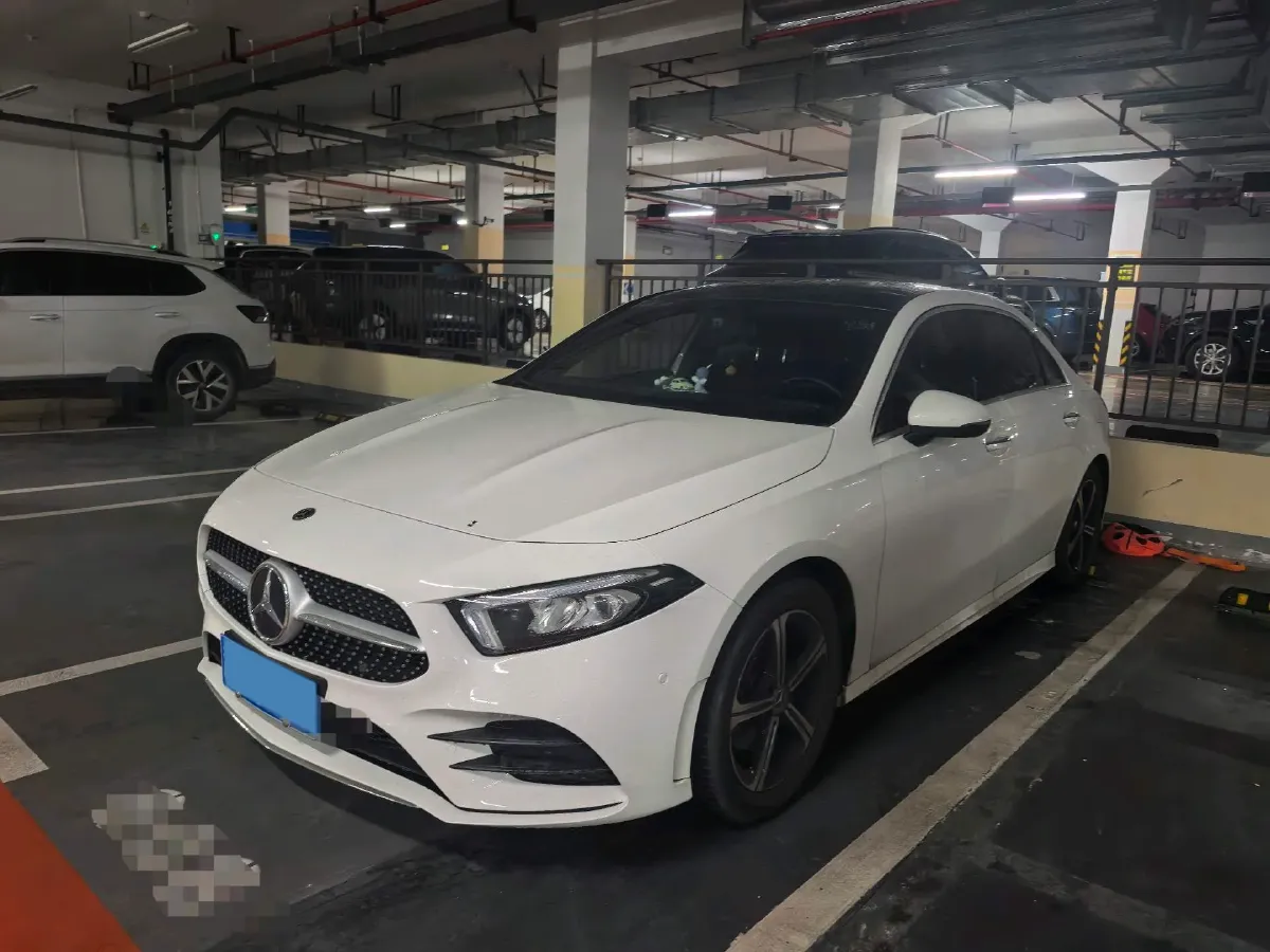 2022 Mercedes-Benz A Class 1.3T 163HP L4 7DCT,autocango,china used car exporter,china ev exporter,chinese used car exporter,chinese used ev exporter