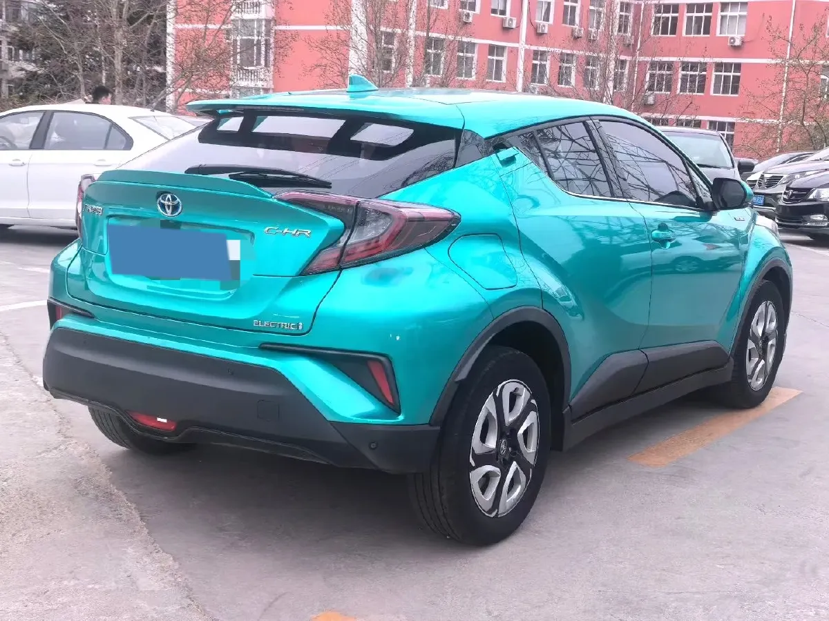 2020 Toyota C-HR EV BEV 54.3KWH,autocango,china used car exporter,china ev exporter,chinese used car exporter,chinese used ev exporter
