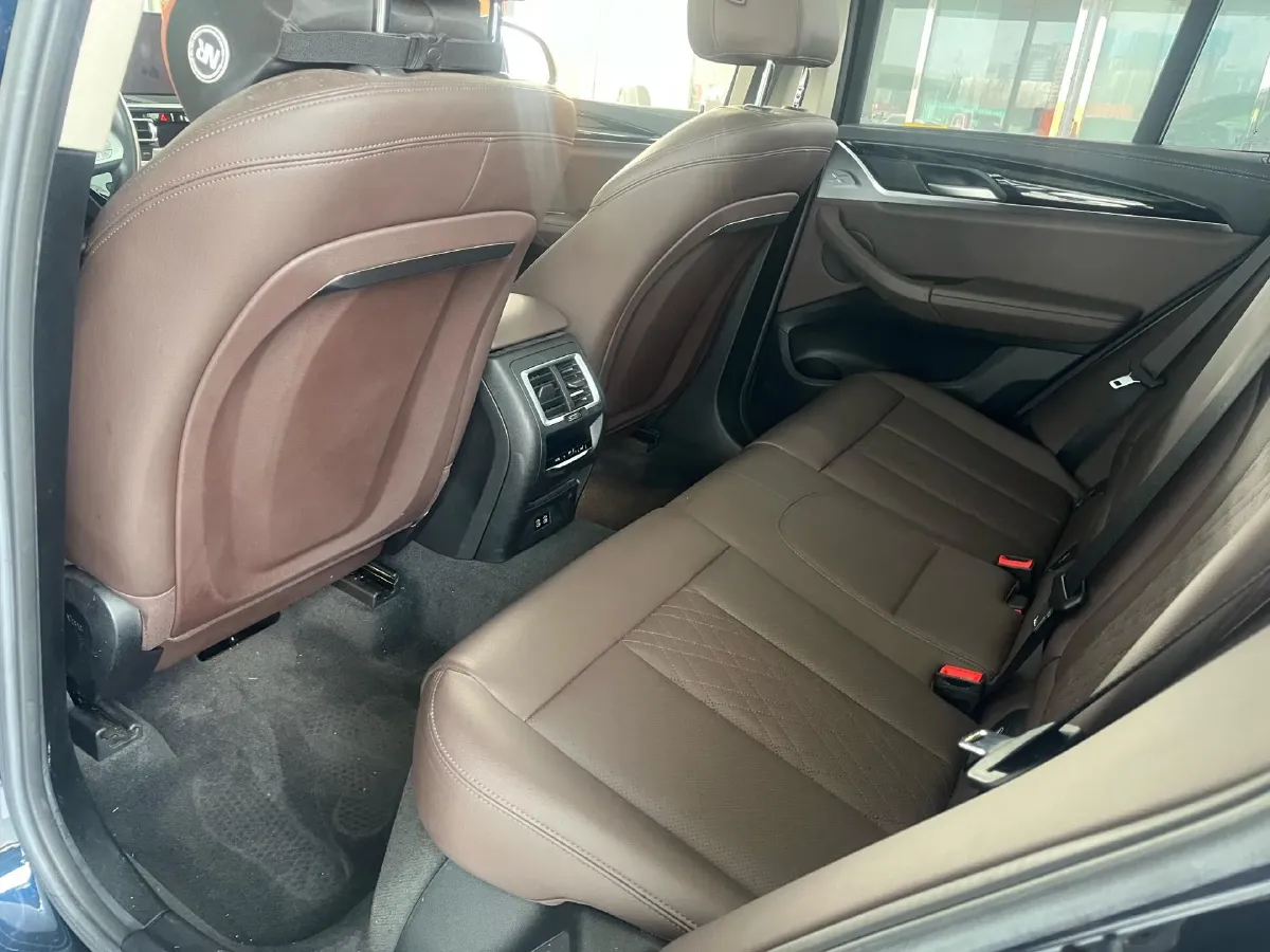 2022 BMW X3 2.0T 184HP L4 8AT,autocango,china used car exporter,china ev exporter,chinese used car exporter,chinese used ev exporter