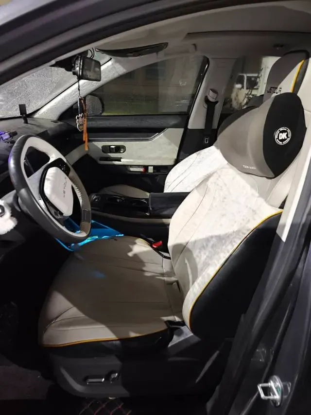 2022 Jetour DASHING 1.6T 197HP L4 7DCT,autocango,china used car exporter,china ev exporter,chinese used car exporter,chinese used ev exporter