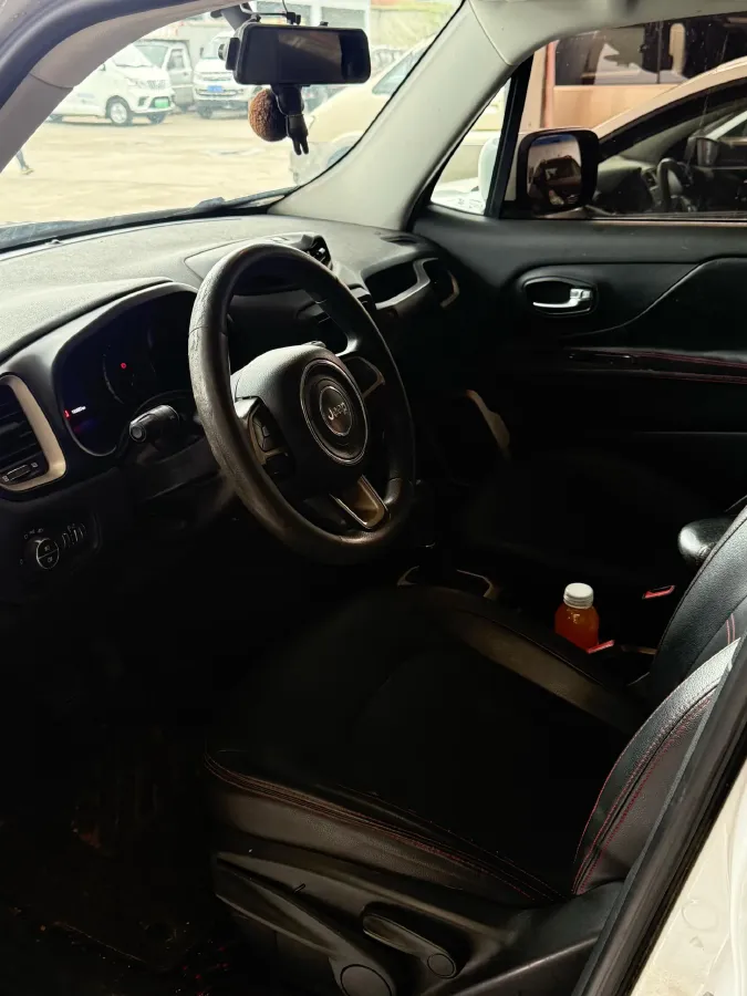 2017 Jeep Renegade 1.4T 150HP L4 7DCT,autocango,china used car exporter,china ev exporter,chinese used car exporter,chinese used ev exporter