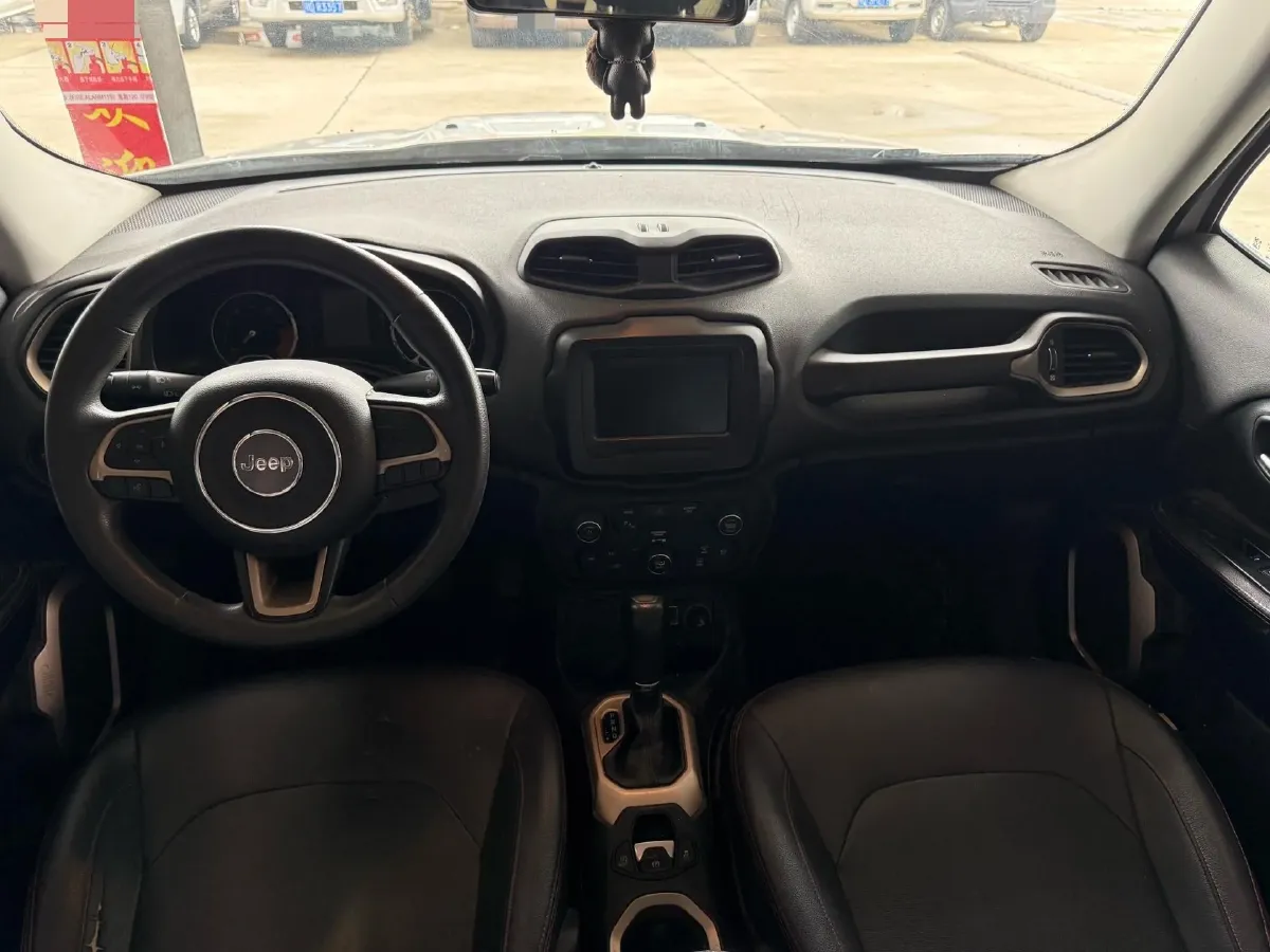 2017 Jeep Renegade 1.4T 150HP L4 7DCT,autocango,china used car exporter,china ev exporter,chinese used car exporter,chinese used ev exporter