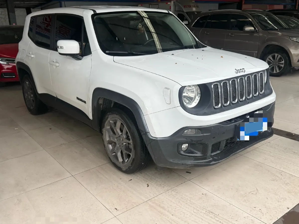 2017 Jeep Renegade 1.4T 150HP L4 7DCT,autocango,china used car exporter,china ev exporter,chinese used car exporter,chinese used ev exporter