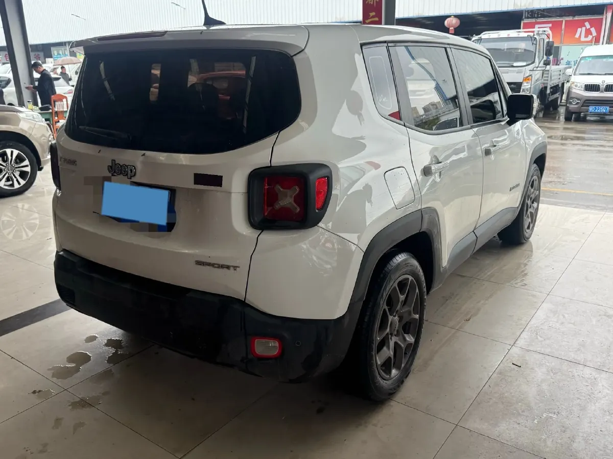 2017 Jeep Renegade 1.4T 150HP L4 7DCT,autocango,china used car exporter,china ev exporter,chinese used car exporter,chinese used ev exporter