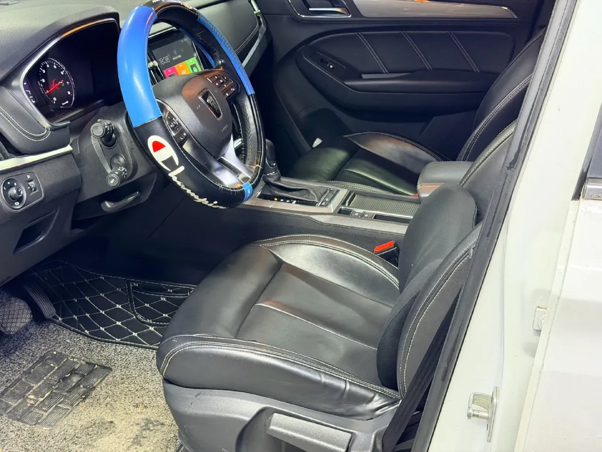 2019 Roewe i6 1.5T 169HP L4 7DCT,autocango,china used car exporter,china ev exporter,chinese used car exporter,chinese used ev exporter