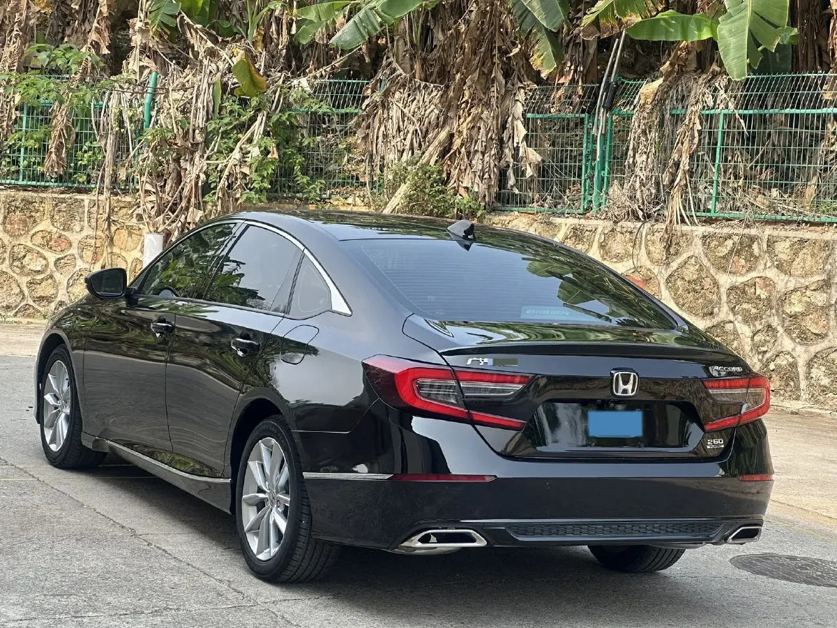 2022 Honda Accord 1.5T 194HP L4 CVT,autocango,china used car exporter,china ev exporter,chinese used car exporter,chinese used ev exporter