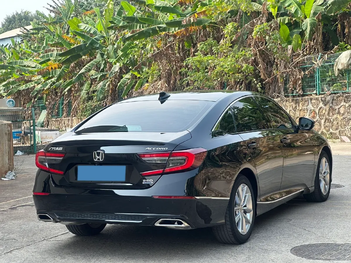 2022 Honda Accord 1.5T 194HP L4 CVT,autocango,china used car exporter,china ev exporter,chinese used car exporter,chinese used ev exporter