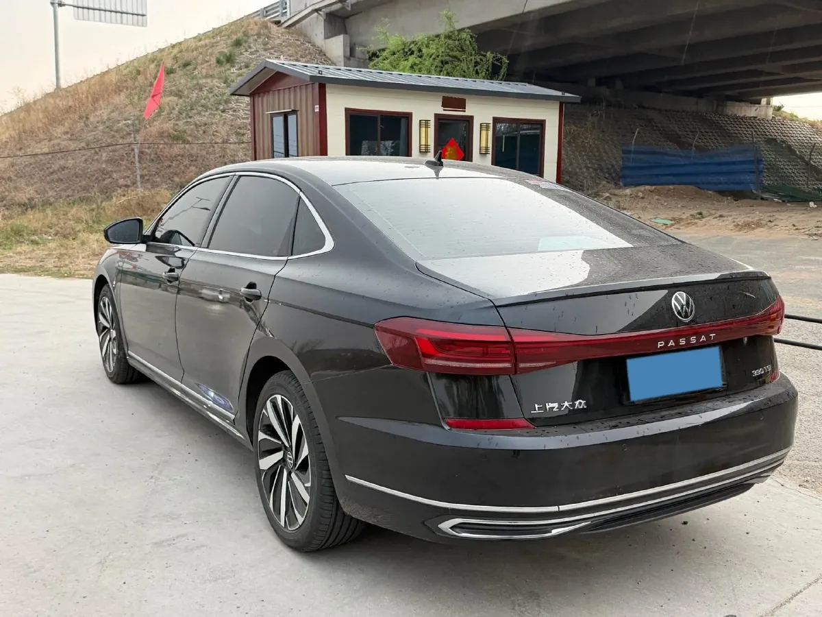 2024 Volkswagen Passat 2.0T 186HP L4 7DCT,autocango,china used car exporter,china ev exporter,chinese used car exporter,chinese used ev exporter
