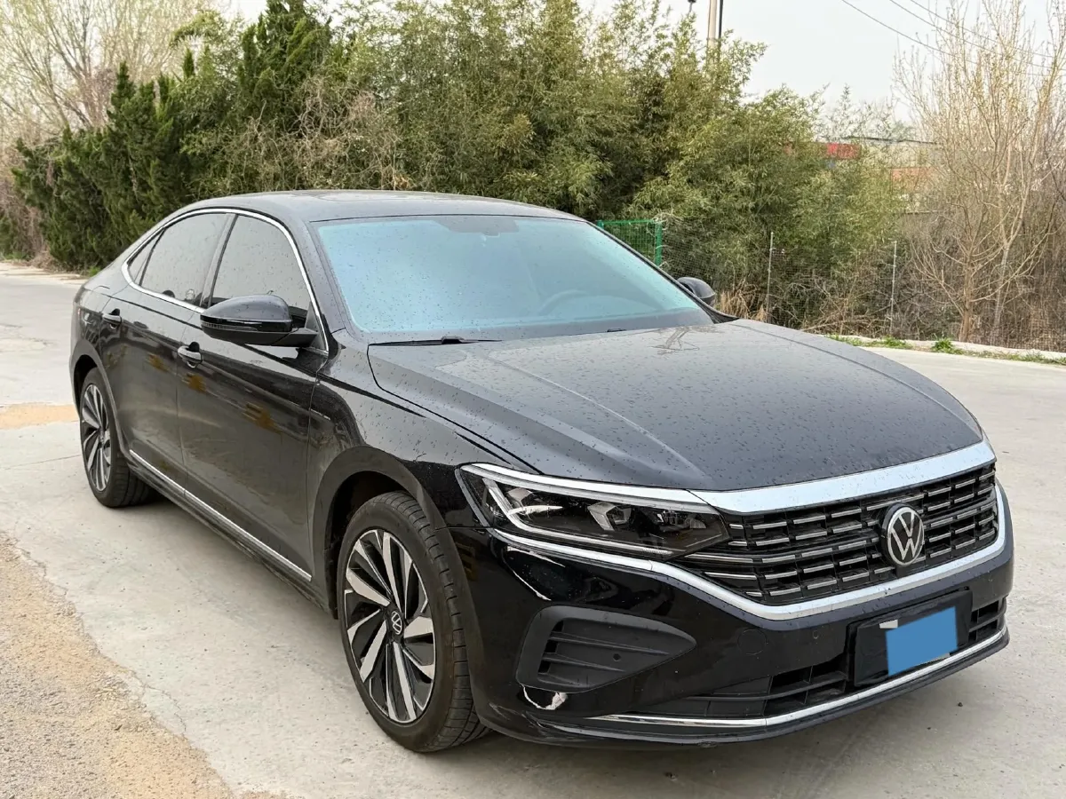 2024 Volkswagen Passat 2.0T 186HP L4 7DCT,autocango,china used car exporter,china ev exporter,chinese used car exporter,chinese used ev exporter