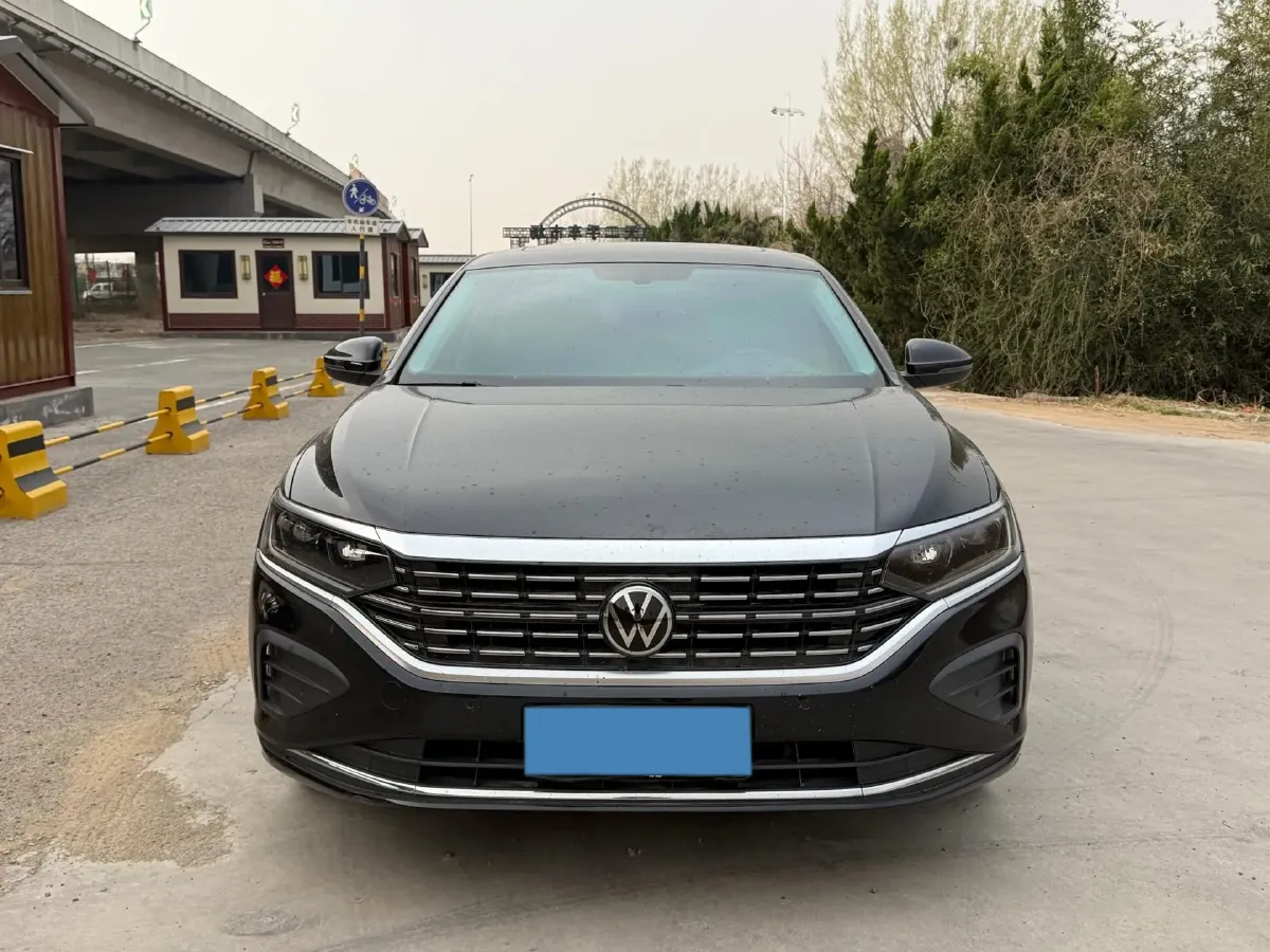 2024 Volkswagen Passat 2.0T 186HP L4 7DCT,autocango,china used car exporter,china ev exporter,chinese used car exporter,chinese used ev exporter