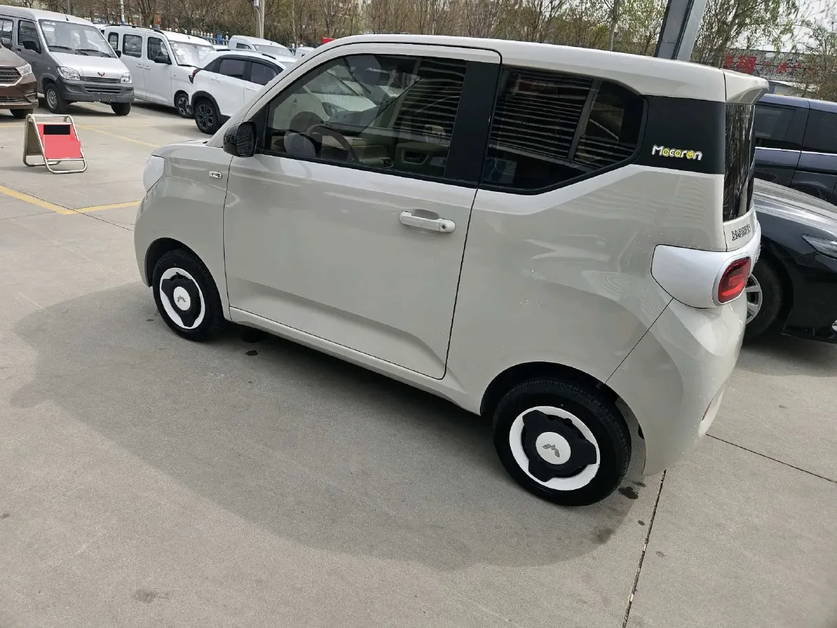 2024 WuLing HongGuang MINI EV BEV 17.3KWH,autocango,china used car exporter,china ev exporter,chinese used car exporter,chinese used ev exporter