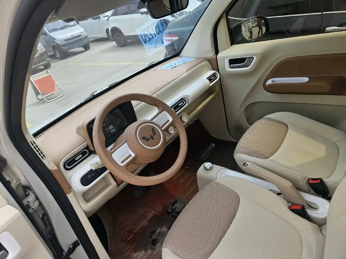 2024 WuLing HongGuang MINI EV BEV 17.3KWH,autocango,china used car exporter,china ev exporter,chinese used car exporter,chinese used ev exporter