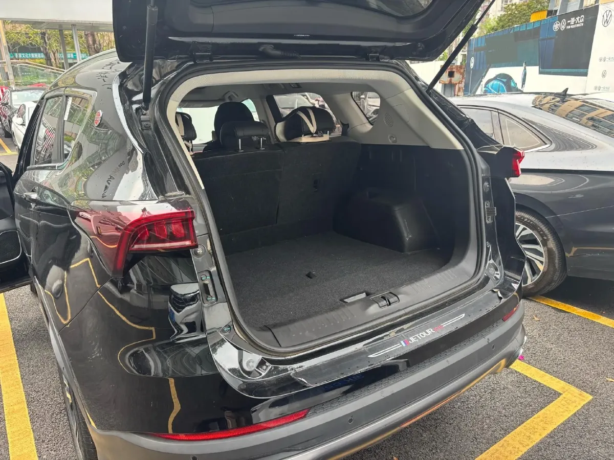 2023 Jetour X70 Plus 1.5T 156HP L4 6MT,autocango,china used car exporter,china ev exporter,chinese used car exporter,chinese used ev exporter