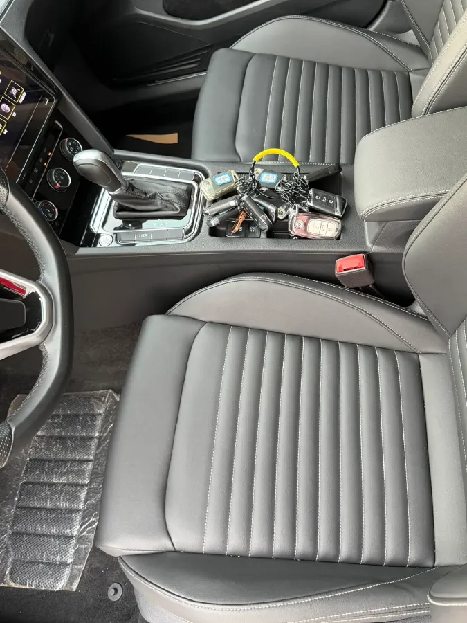 2024 Volkswagen Magotan 1.4T 150HP L4 7DCT,autocango,china used car exporter,china ev exporter,chinese used car exporter,chinese used ev exporter