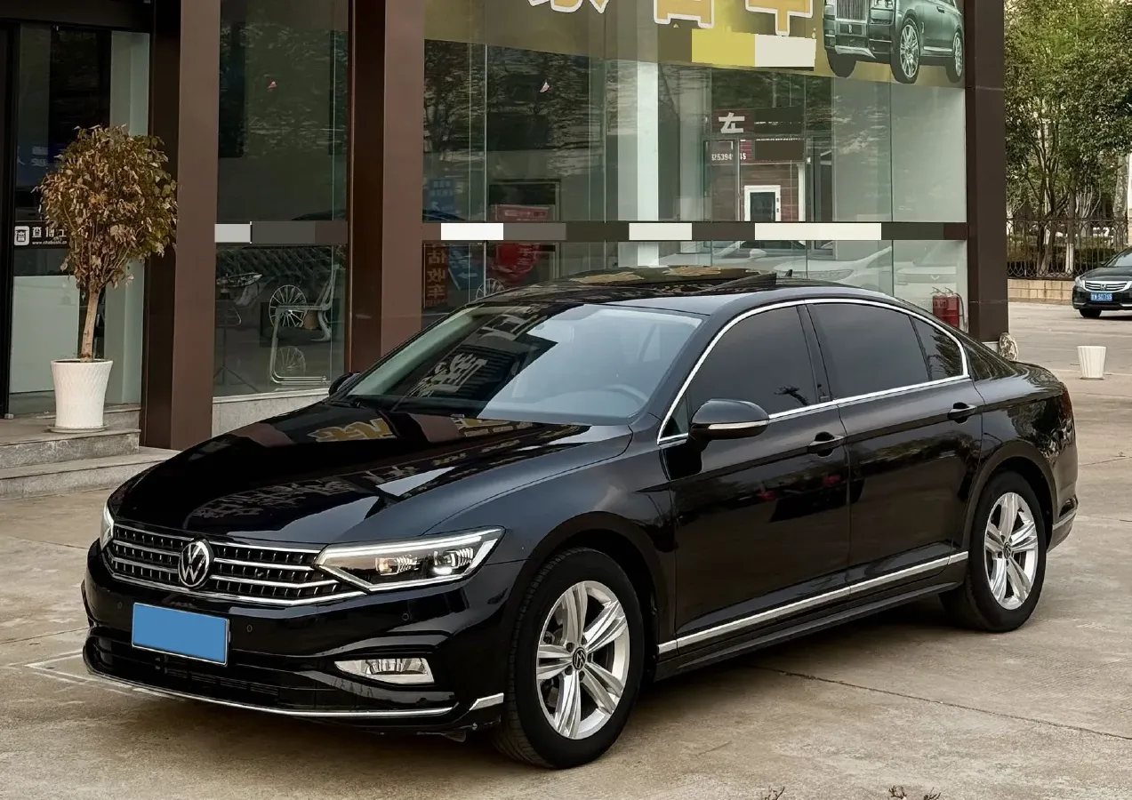 2024 Volkswagen Magotan 1.4T 150HP L4 7DCT,autocango,china used car exporter,china ev exporter,chinese used car exporter,chinese used ev exporter