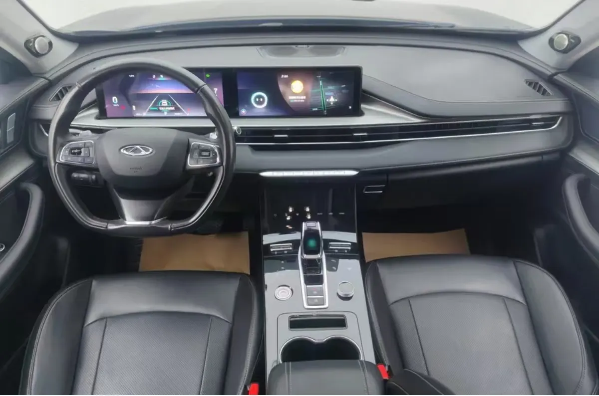 2024 Chery Tiggo 8 Plus 2.0T 254HP L4 7DCT,autocango,china used car exporter,china ev exporter,chinese used car exporter,chinese used ev exporter