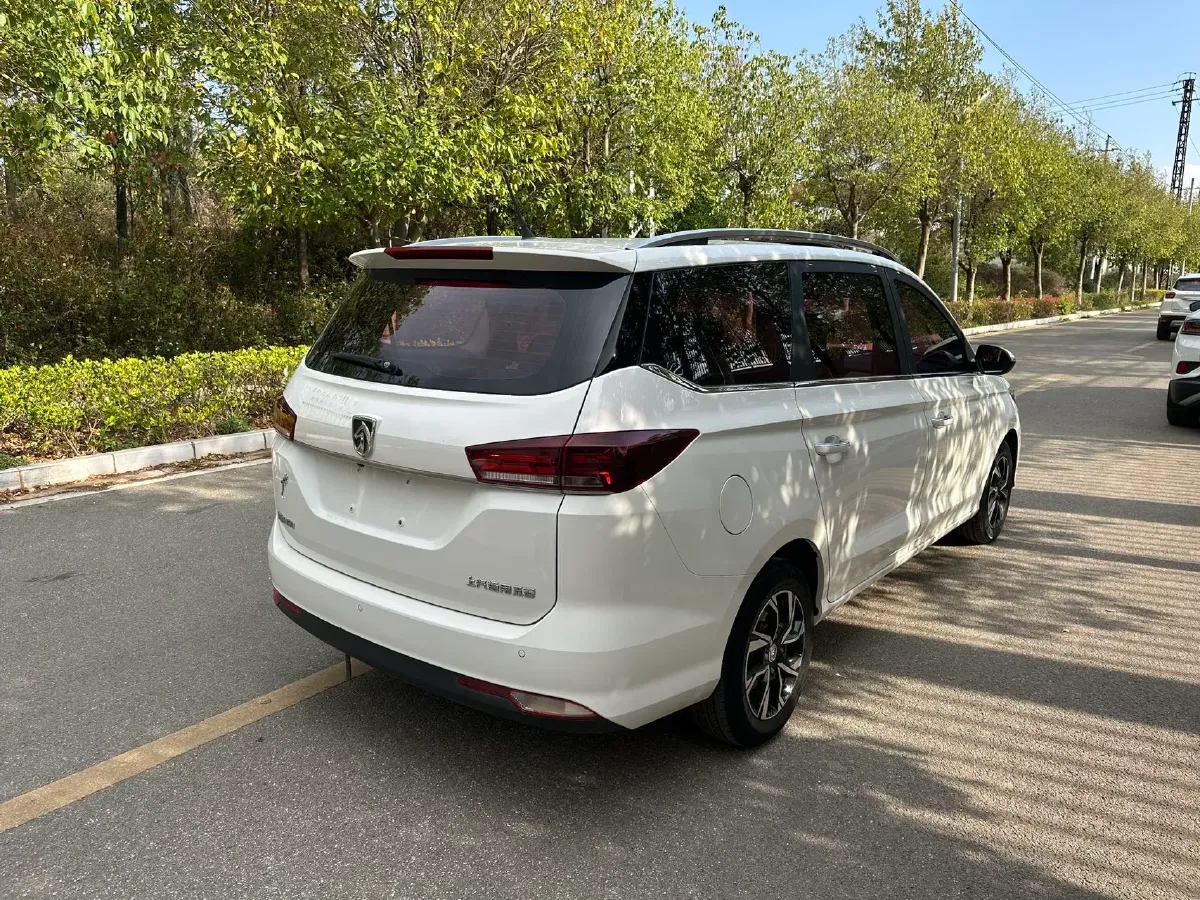 2018 BaoJun 360 1.5L 112HP L4 6MT,autocango,china used car exporter,china ev exporter,chinese used car exporter,chinese used ev exporter